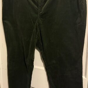 *SOLD*Style and Co Women's olive corduroy straight high rise plus size 24 pants.